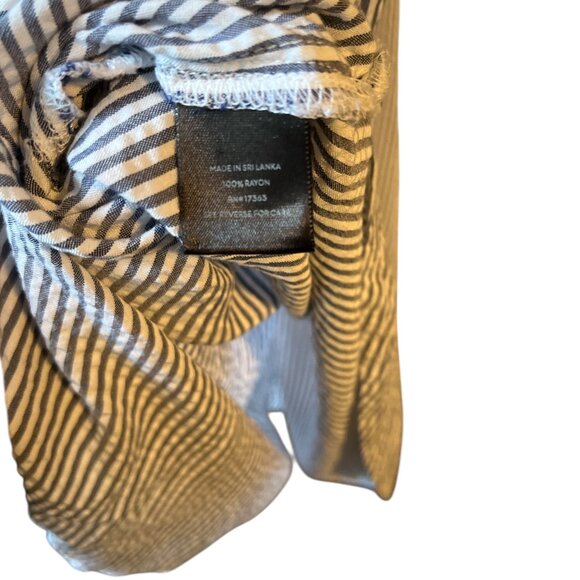 Simply Vera Verawang XXL v-neck dress with blue and white stripes. - Picture 4 of 4